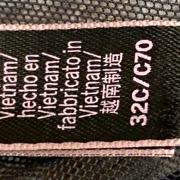 Victoria’s Secret Bra 32C - Picture 4 of 5